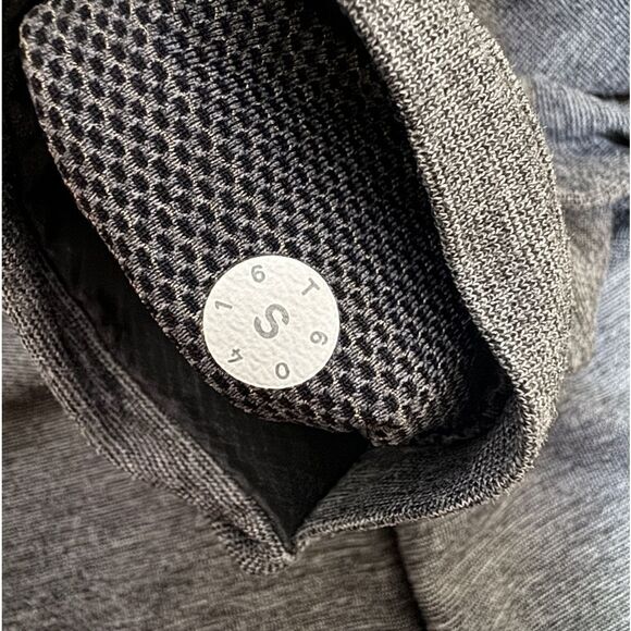 Lululemon Mens Short sleeve pocket - Picture 7 of 8